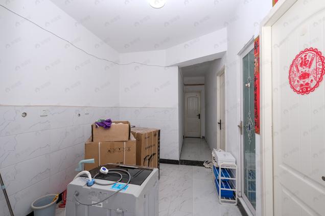 福州南北3室2厅金建小区(三期)3室2厅 | 121.46㎡ | 南 北 | 金建小区(三期)中楼层/共28层