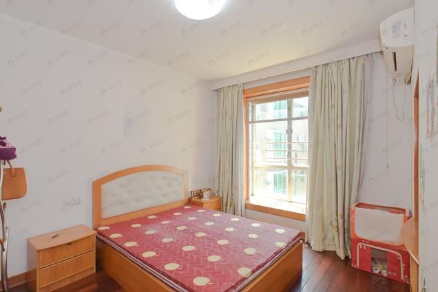 北京南北2室1厅凤湖新城四区2室1厅 | 76.01㎡ | 南 北 | 凤湖新城四区高楼层/共28层