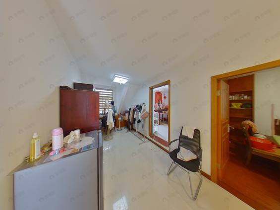 北京南5室3厅水岸华庭1-2期5室3厅 | 148㎡ | 南 | 水岸华庭1-2期高楼层/共6层