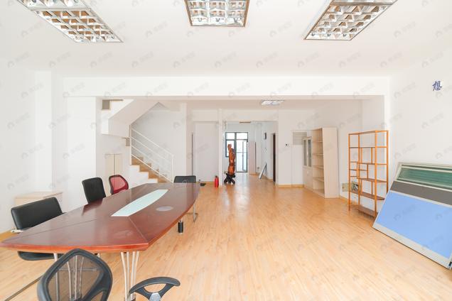 北京南北4室3厅泰禾红峪B14室3厅 | 211㎡ | 南 北 | 泰禾红峪B1高楼层/共2层