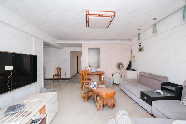 北京南北6室2厅金山桔园二期泰园6室2厅 | 192㎡ | 南 北 | 金山桔园二期泰园高楼层/共6层