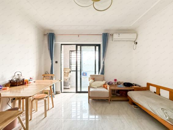 北京东南北2室1厅保利天悦颐景花园2室1厅 | 76.67㎡ | 东 南北 | 保利天悦颐景花园高楼层/共41层