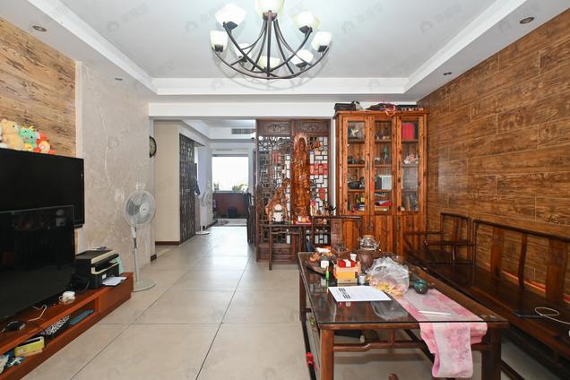 北京南北3室2厅公园道一号B区3室2厅 | 138㎡ | 南 北 | 公园道一号B区高楼层/共17层