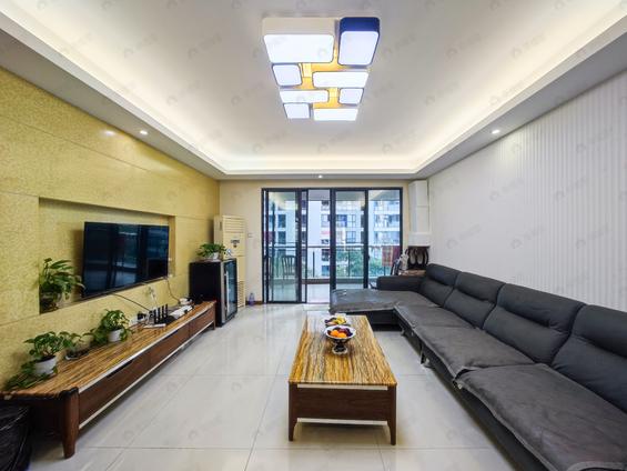 北京南西北4室2厅海润滨江花园B区4室2厅 | 131㎡ | 南 西北 | 海润滨江花园B区中楼层/共11层