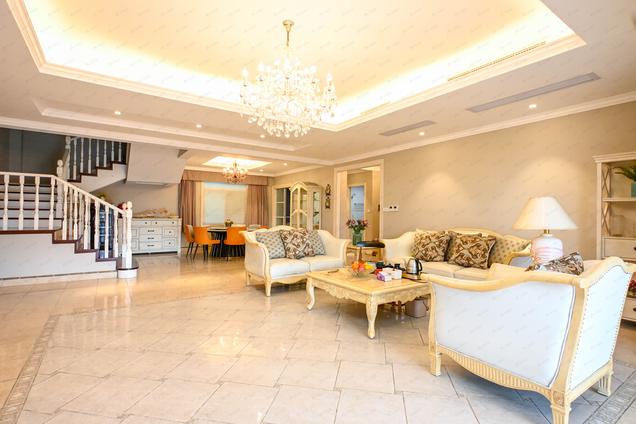 北京东南6室2厅居住主题公园3期香榭丽居6室2厅 | 275㎡ | 东 南 | 居住主题公园3期香榭丽居高楼层/共4层