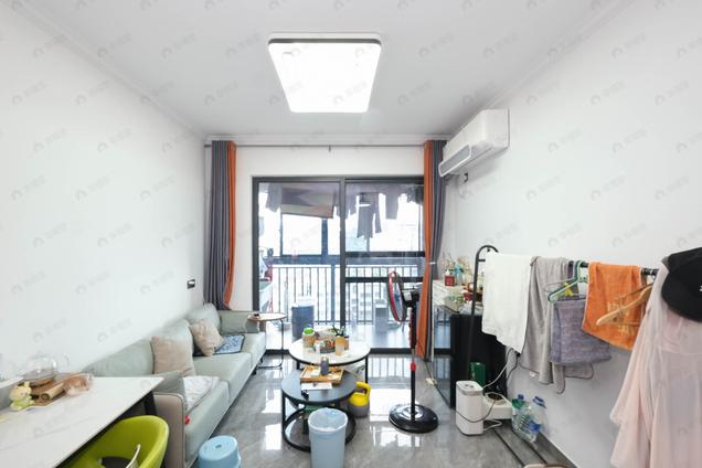 福州南3室2厅中建岳前雅居3室2厅 | 89.8㎡ | 南 | 中建岳前雅居中楼层/共26层