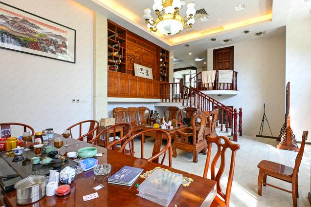 北京东7室3厅居住主题公园3期香榭丽居7室3厅 | 323.85㎡ | 东 | 居住主题公园3期香榭丽居低楼层/共1层