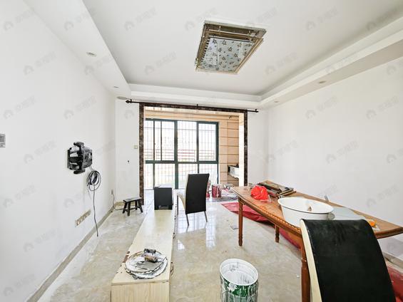 北京东南4室1厅后坂新城二区4室1厅 | 125㎡ | 东 南 | 后坂新城二区低楼层/共32层