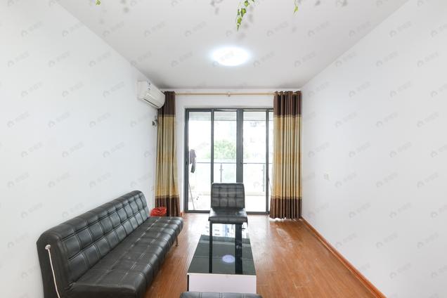 北京东南北4室2厅世欧王庄A区4室2厅 | 141㎡ | 东 南北 | 世欧王庄A区低楼层/共47层