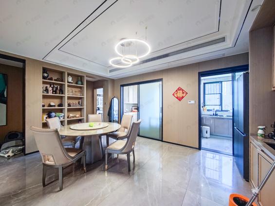 北京西南4室2厅中庚香开长龙4室2厅 | 145.5㎡ | 西 南 | 中庚香开长龙低楼层/共24层