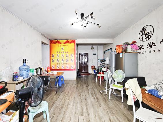 北京东南4室2厅后坂新城二区4室2厅 | 136.66㎡ | 东 南 | 后坂新城二区低楼层/共32层