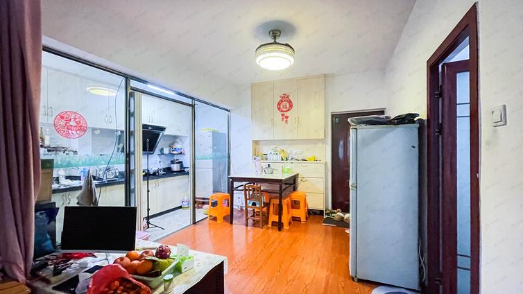 北京东南2室1厅胪雷新城一区2室1厅 | 60.73㎡ | 东 南 | 胪雷新城一区低楼层/共18层