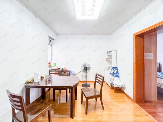 北京南北3室2厅省卫生厅湖东路单位宿舍3室2厅 | 84.37㎡ | 南 北 | 省卫生厅湖东路单位宿舍高楼层/共6层