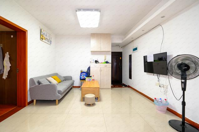 北京西南3室2厅华富花园3室2厅 | 75㎡ | 西 南 | 华富花园低楼层/共8层