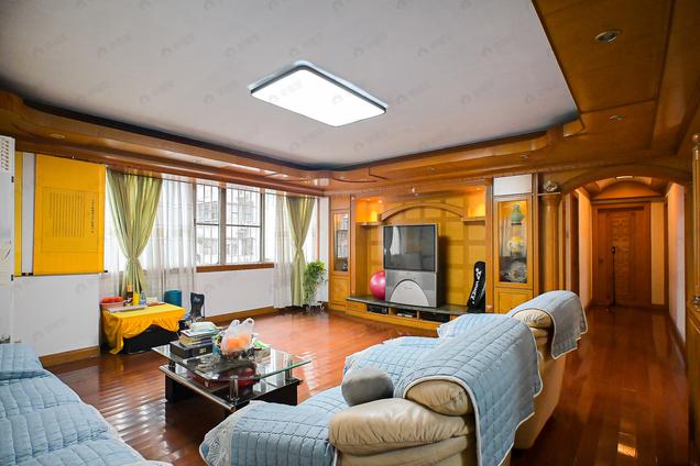 北京东南北4室2厅元一温泉花园4室2厅 | 134.8㎡ | 东 南北 | 元一温泉花园低楼层/共7层