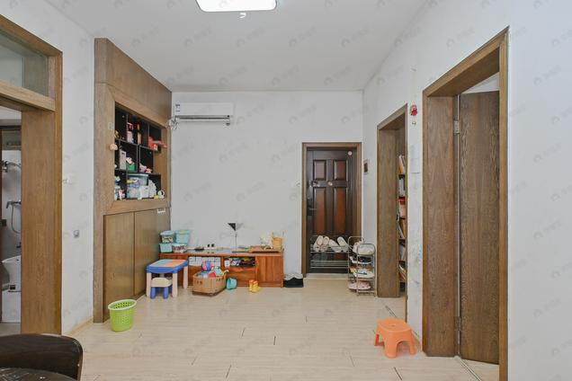 北京东2室2厅凤凰小区2室2厅 | 77㎡ | 东 | 凤凰小区低楼层/共7层