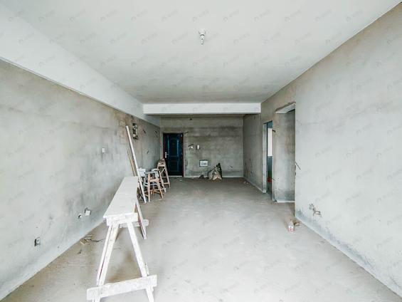 北京东南4室2厅胪雷新城一区4室2厅 | 136.95㎡ | 东 南 | 胪雷新城一区低楼层/共23层