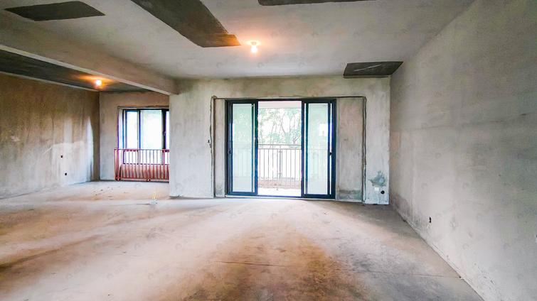 福州东4室2厅皇庭首占一号4室2厅 | 150㎡ | 东 | 皇庭首占一号低楼层/共32层