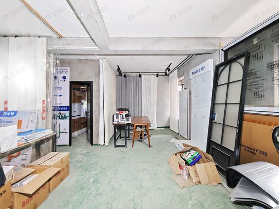 福州东南北4室2厅园湖新苑4室2厅 | 135㎡ | 东 南北 | 园湖新苑低楼层/共15层