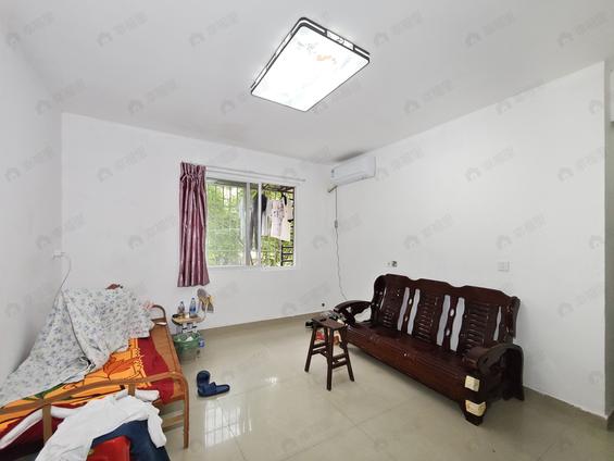 北京东南2室1厅屿浦新苑2室1厅 | 80㎡ | 东 南 | 屿浦新苑低楼层/共16层