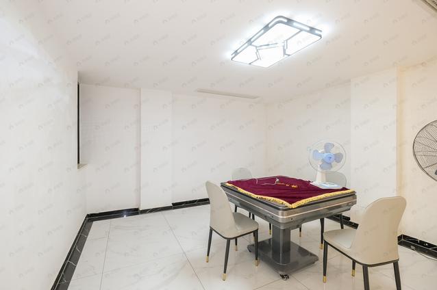 北京南北6室1厅高尔夫庄园6室1厅 | 226.04㎡ | 南 北 | 高尔夫庄园低楼层/共1层