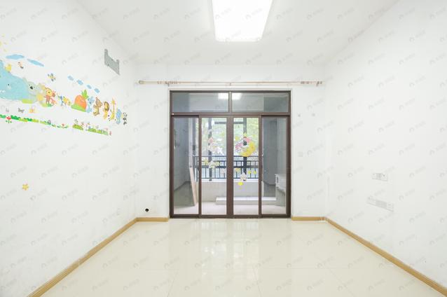 北京南北3室1厅博仕后官邸3室1厅 | 88㎡ | 南 北 | 博仕后官邸低楼层/共33层