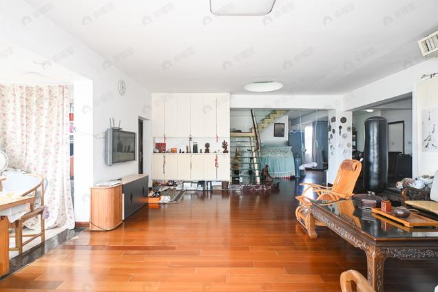 北京东南5室2厅金山碧水一期醉棠苑5室2厅 | 166.56㎡ | 东 南 | 金山碧水一期醉棠苑高楼层/共17层