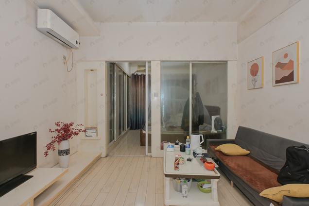 北京北1室1厅万都阿波罗1室1厅 | 53.7㎡ | 北 | 万都阿波罗低楼层/共21层