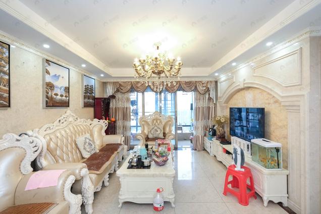 北京西南3室2厅世欧王庄A区3室2厅 | 135.78㎡ | 西 南 | 世欧王庄A区高楼层/共47层