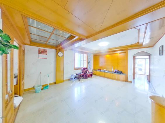 北京南3室2厅亚峰新区3室2厅 | 101.72㎡ | 南 | 亚峰新区高楼层/共8层