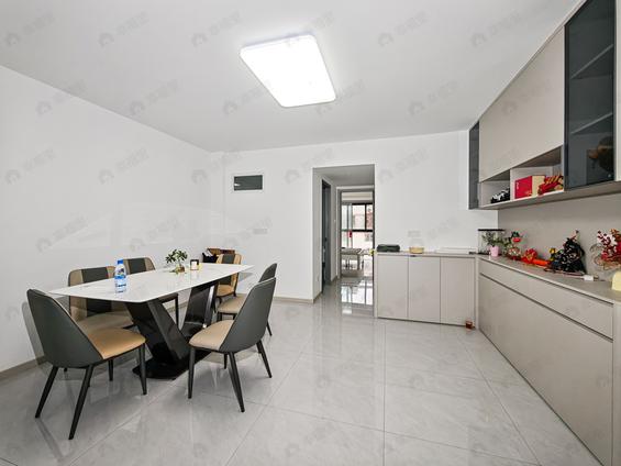 北京南2室2厅临江新天地美墩苑2室2厅 | 76㎡ | 南 | 临江新天地美墩苑低楼层/共17层