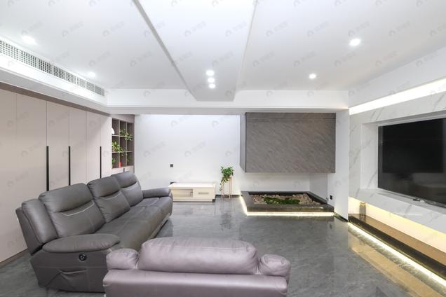 北京南7室3厅泰禾金尊府7室3厅 | 94㎡ | 南 | 泰禾金尊府低楼层/共27层