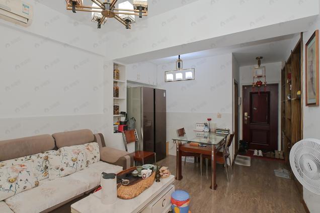 北京南1室1厅万都阿波罗1室1厅 | 60㎡ | 南 | 万都阿波罗高楼层/共21层