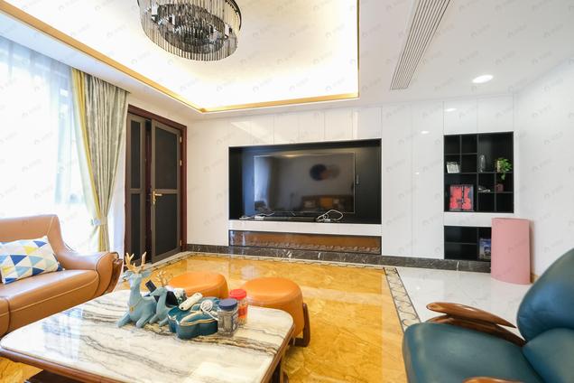 北京南北5室2厅高尔夫庄园5室2厅 | 252.38㎡ | 南 北 | 高尔夫庄园低楼层/共1层