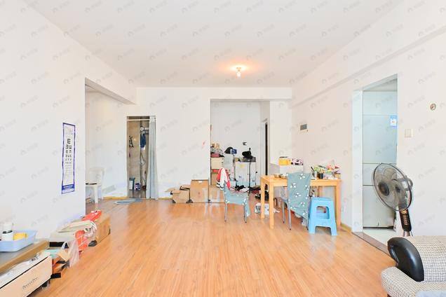 北京东南3室1厅宜发得贵城3室1厅 | 111.54㎡ | 东 南 | 宜发得贵城中楼层/共33层