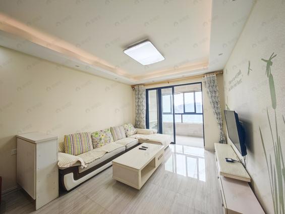 北京东3室2厅阳光凡尔赛宫B区B33室2厅 | 100㎡ | 东 | 阳光凡尔赛宫B区B3高楼层/共31层