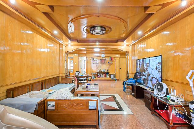 北京东南北5室2厅莲宅新村5室2厅 | 135.38㎡ | 东 南北 | 莲宅新村高楼层/共8层