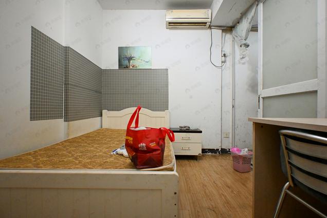 北京南北3室1厅通湖公寓3室1厅 | 119.37㎡ | 南 北 | 通湖公寓低楼层/共18层