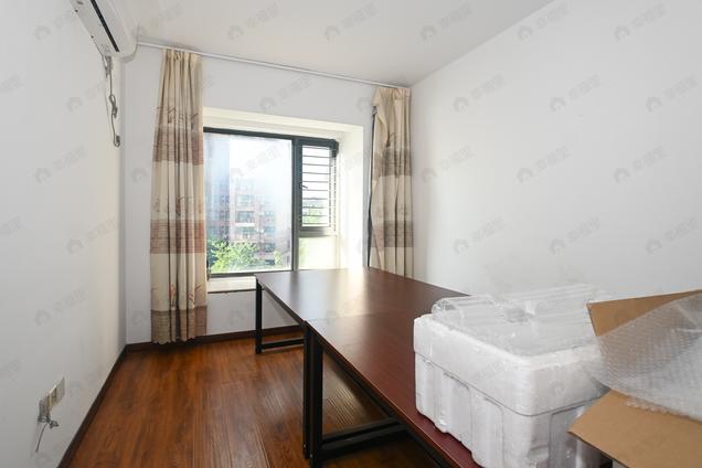 北京南北4室2厅中庚城一期4室2厅 | 179.98㎡ | 南 北 | 中庚城一期低楼层/共36层