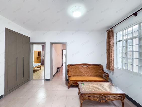 北京南西北3室1厅省卫生厅湖东路单位宿舍3室1厅 | 83.89㎡ | 南 西北 | 省卫生厅湖东路单位宿舍高楼层/共6层