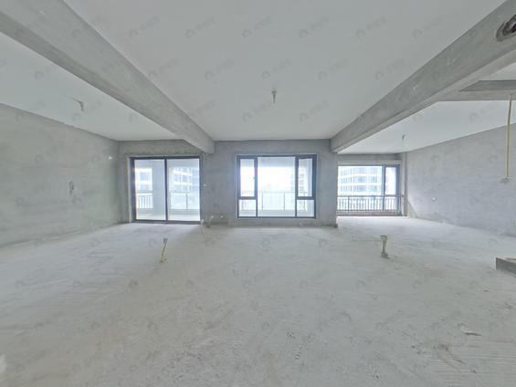 北京西南4室2厅世欧上江城A区4室2厅 | 142.56㎡ | 西 南 | 世欧上江城A区中楼层/共26层