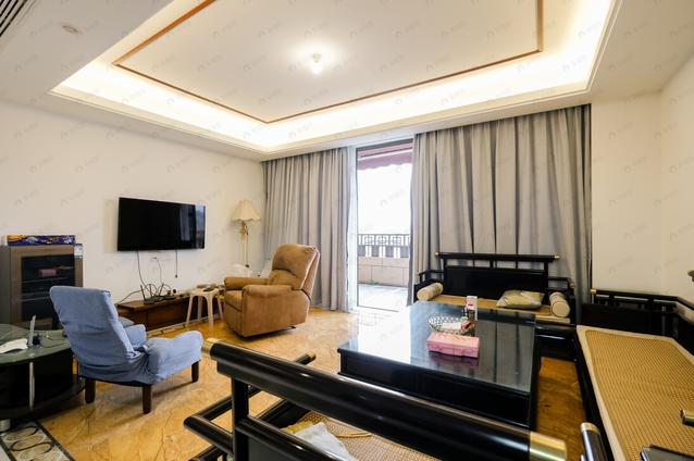 北京南5室2厅高尔夫庄园5室2厅 | 259㎡ | 南 | 高尔夫庄园低楼层/共1层