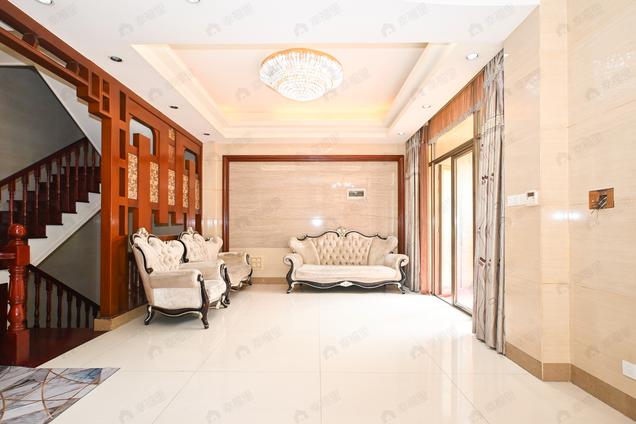 北京西南5室3厅公园道一号B区5室3厅 | 190㎡ | 西 南 | 公园道一号B区低楼层/共2层