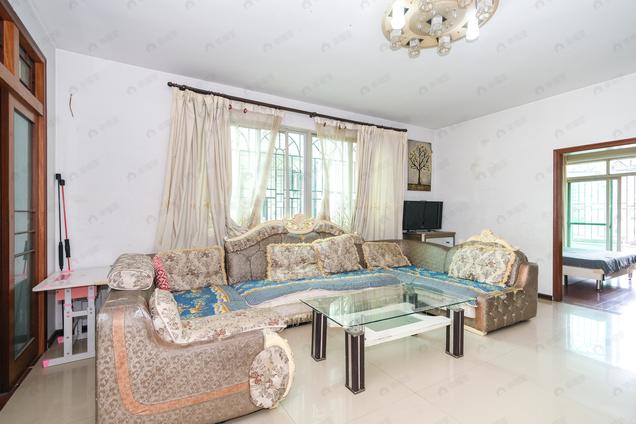 北京西南3室2厅世纪芳洲3室2厅 | 118㎡ | 西 南 | 世纪芳洲高楼层/共7层