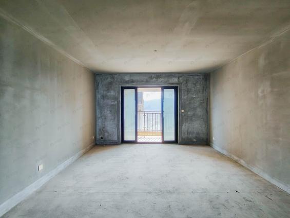 北京东4室2厅皇庭首占一号4室2厅 | 170㎡ | 东 | 皇庭首占一号高楼层/共39层