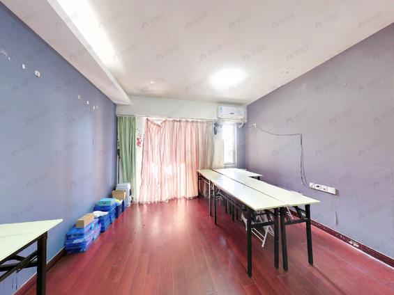 北京南1室0厅冠亚广场1室0厅 | 41.78㎡ | 南 | 冠亚广场低楼层/共9层