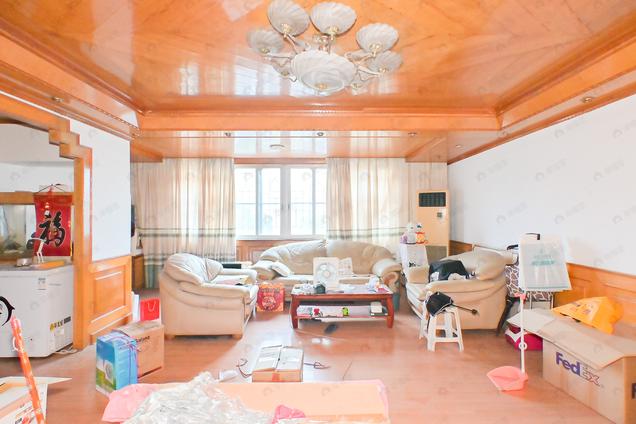 北京东南4室2厅帼华大楼4室2厅 | 139.9㎡ | 东 南 | 帼华大楼高楼层/共8层