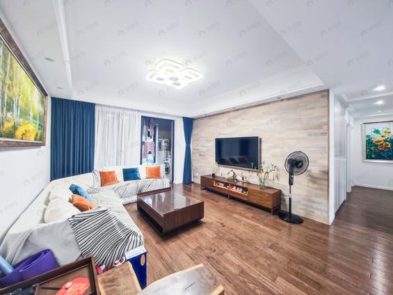 北京南北3室2厅阳光凡尔赛宫B区B33室2厅 | 117.44㎡ | 南 北 | 阳光凡尔赛宫B区B3低楼层/共31层