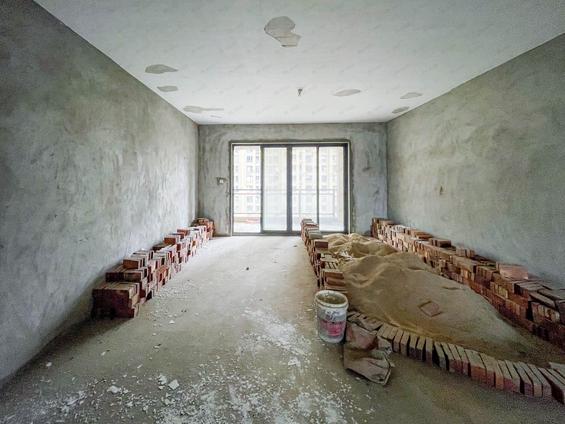 北京西南4室2厅皇庭丹郡4室2厅 | 169㎡ | 西 南 | 皇庭丹郡中楼层/共32层