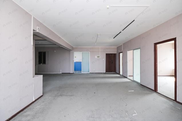 北京南北4室2厅泰禾红树林D区4室2厅 | 182㎡ | 南 北 | 泰禾红树林D区中楼层/共30层